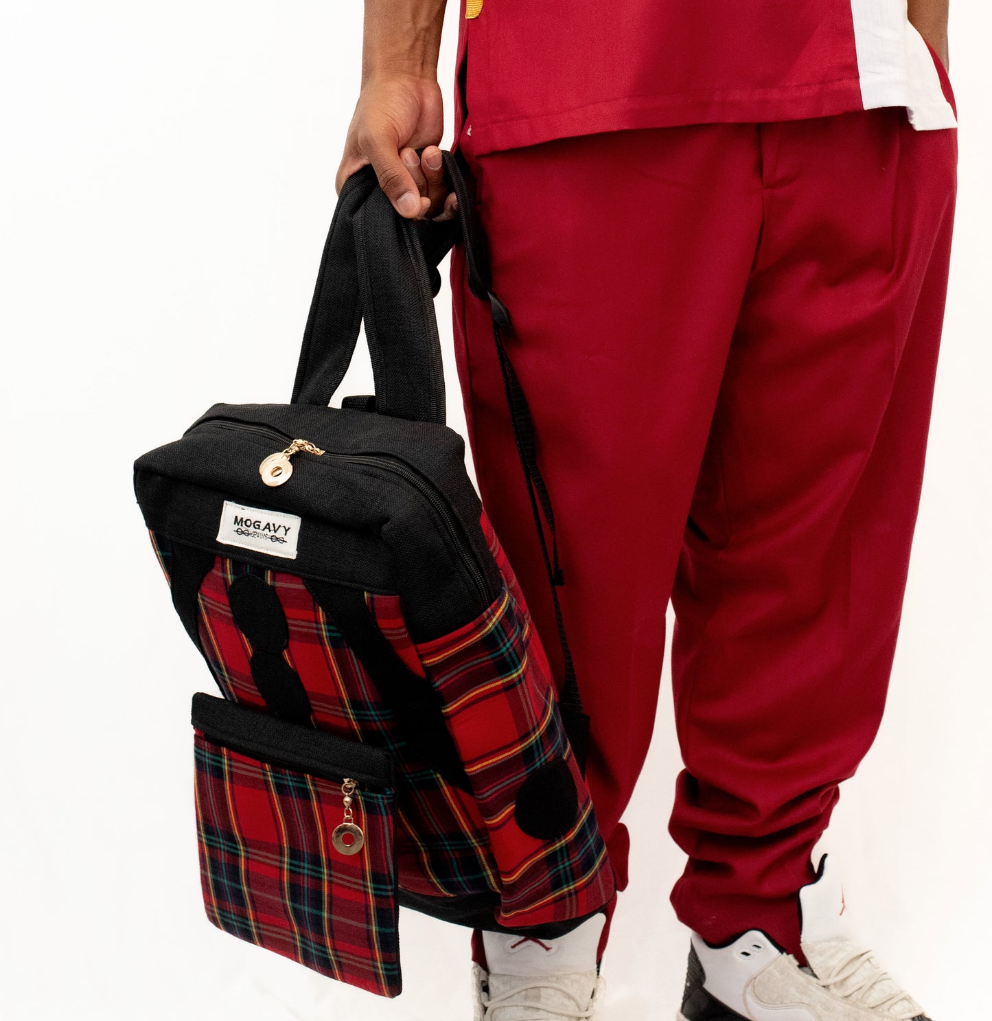 Sac à dos en madras rouge – Artisanat africain.