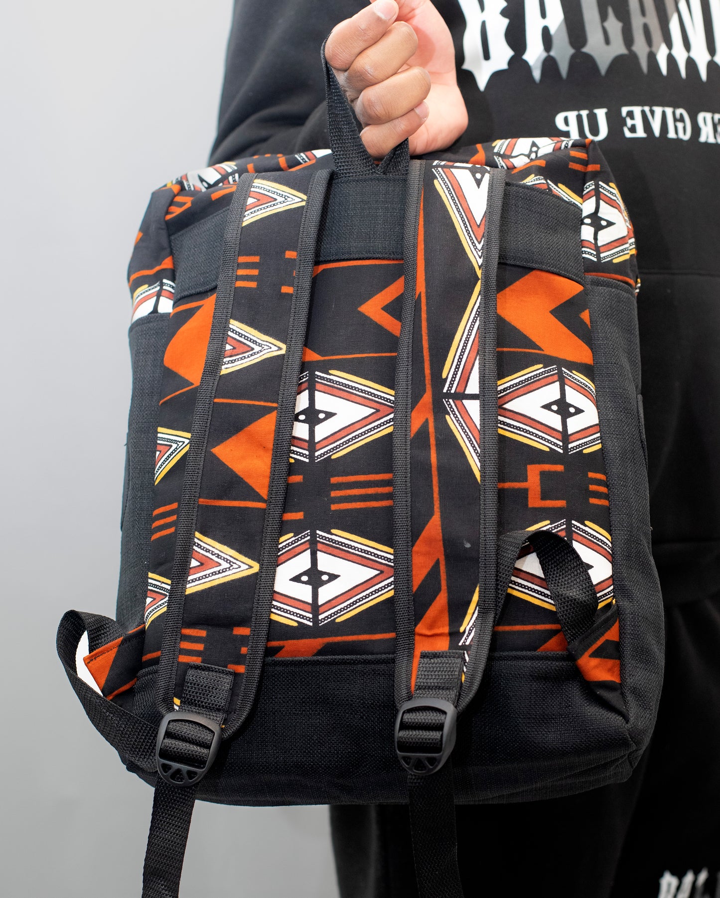Sac à dos artisanal - Motifs traditionnels.