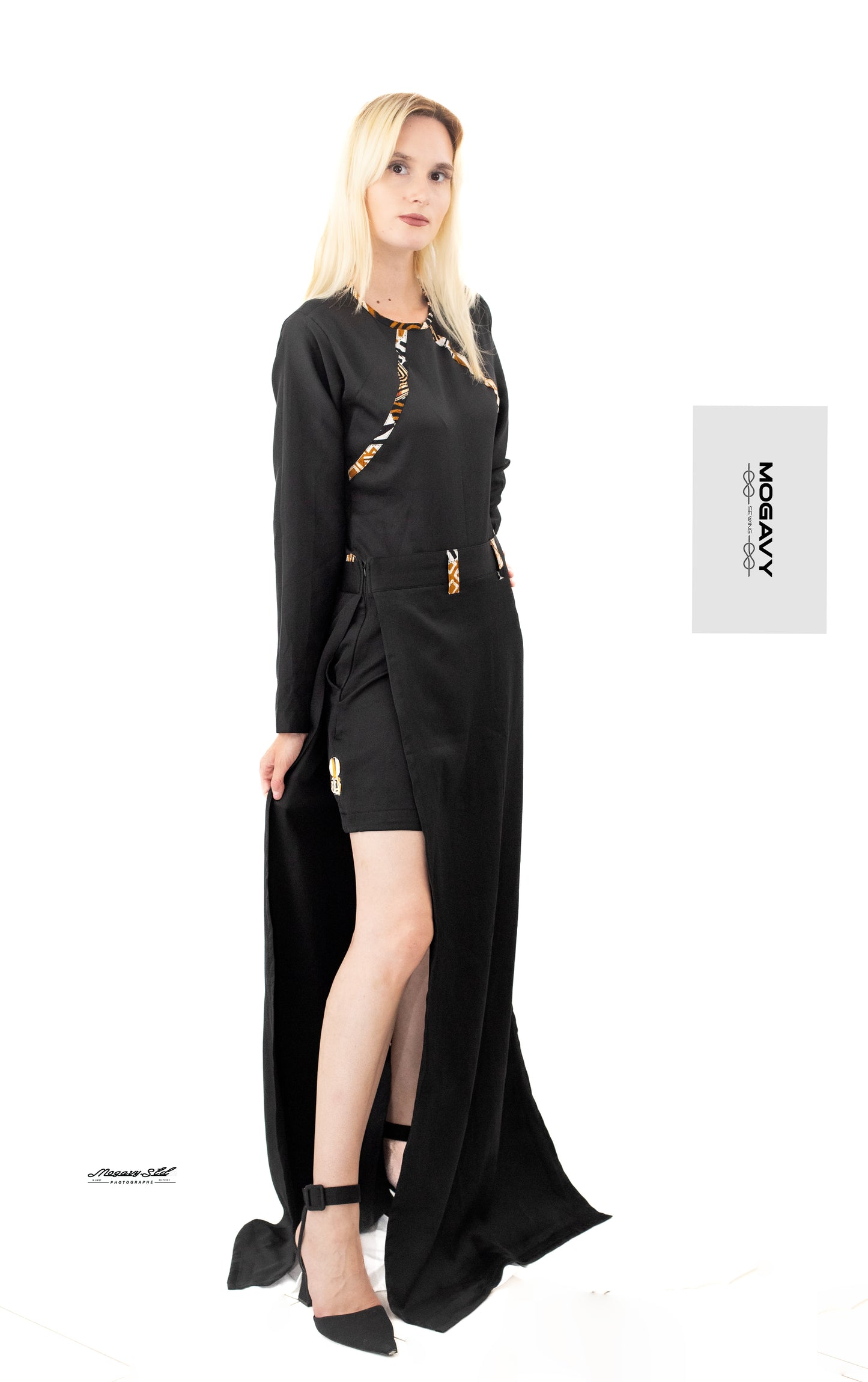Ensemble Body longue manche et jupe avec culotte intégrée