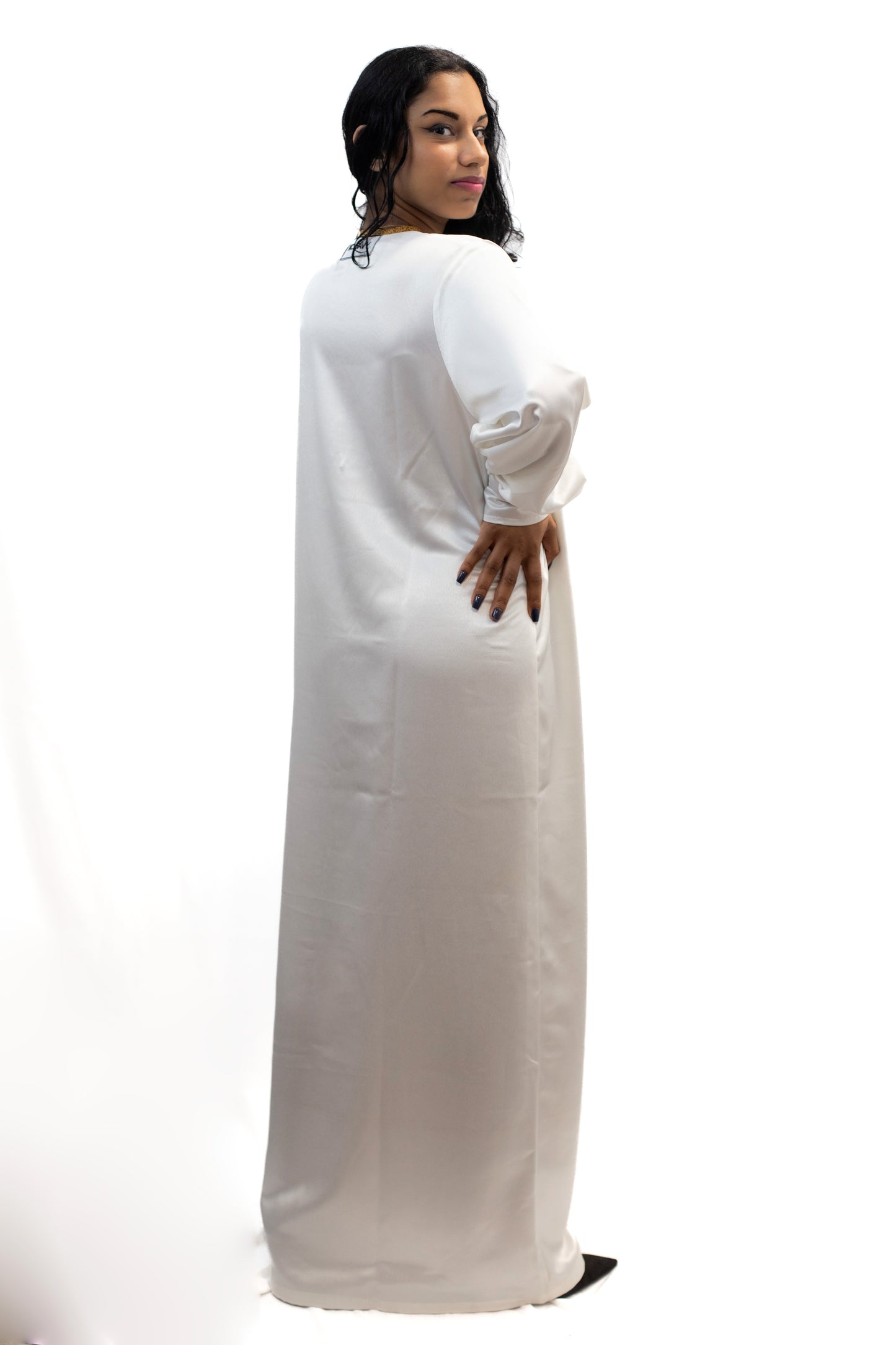 Robe en satin de soie- Élégance et Confort Absolu