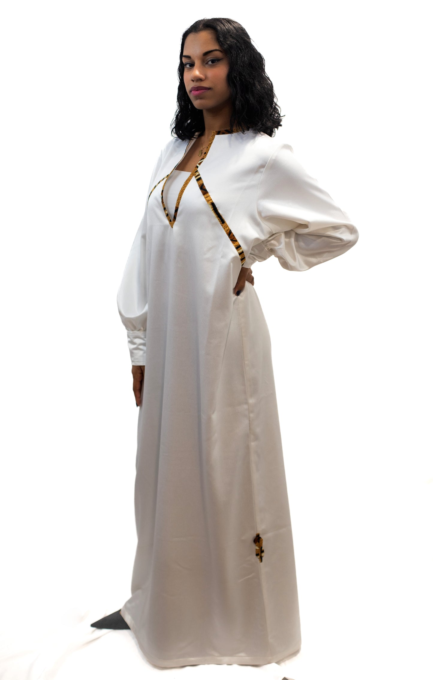 Robe en satin de soie- Élégance et Confort Absolu