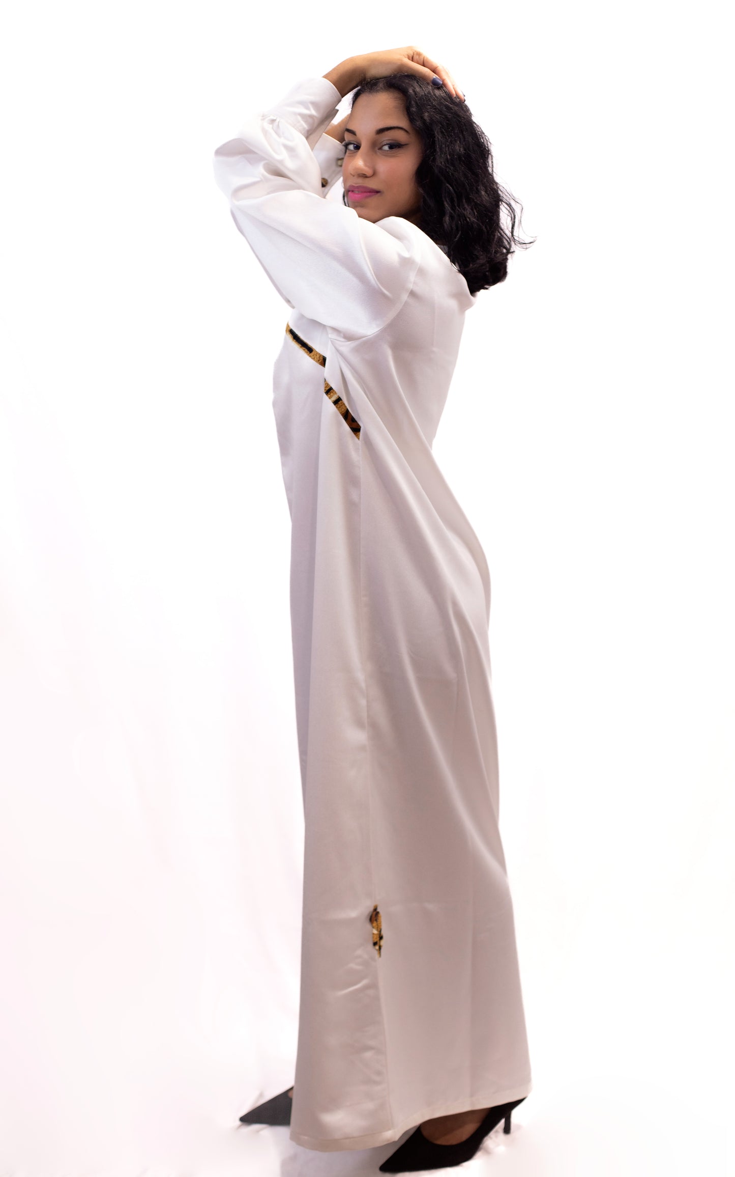 Robe en satin de soie- Élégance et Confort Absolu