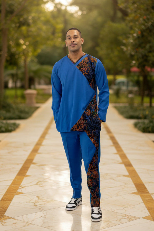 Ensemble Bleu à Manches Longues avec Détails en Pagne Africain