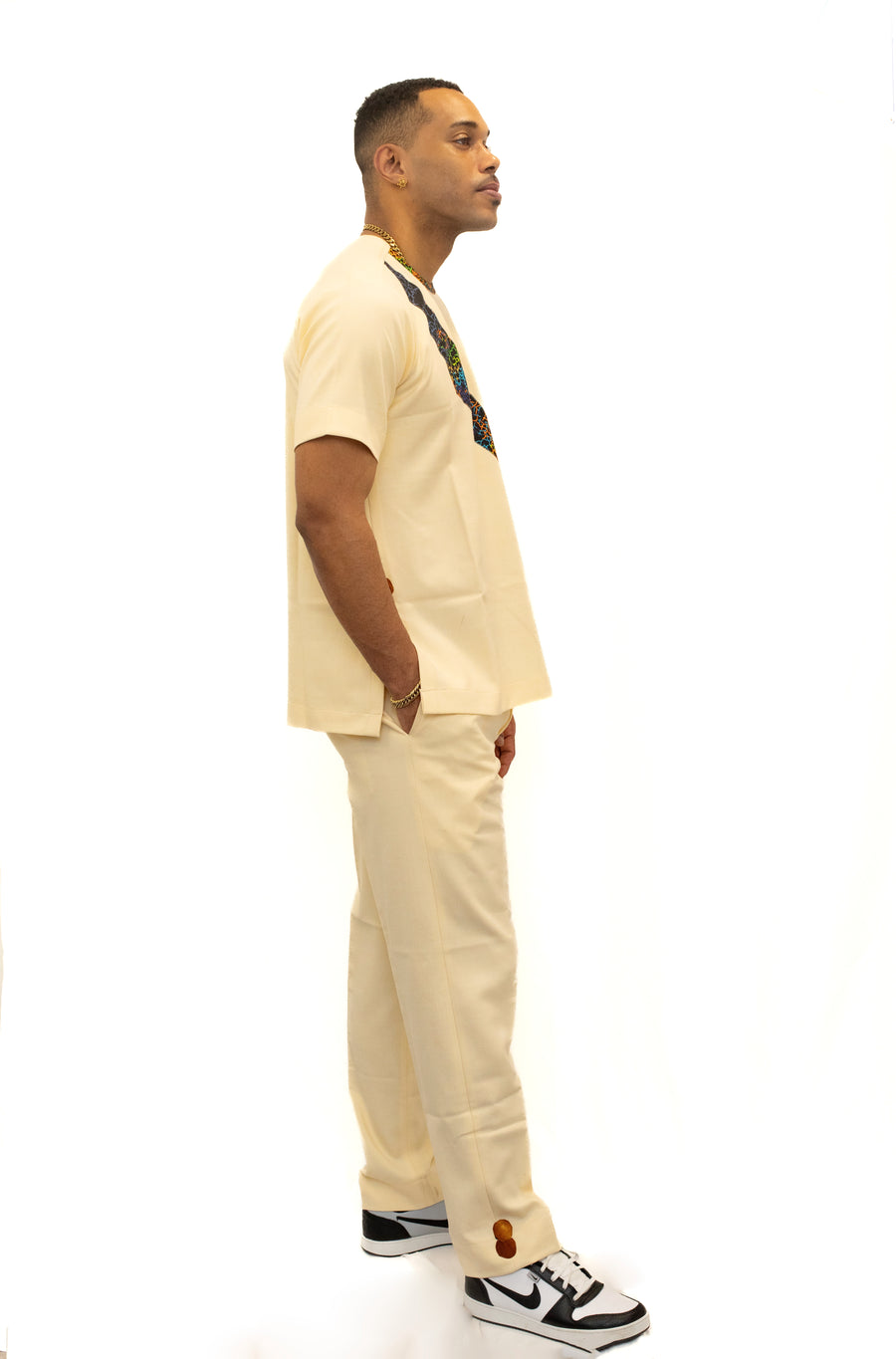 Ensemble manches courtes et pantalon blanc cassé