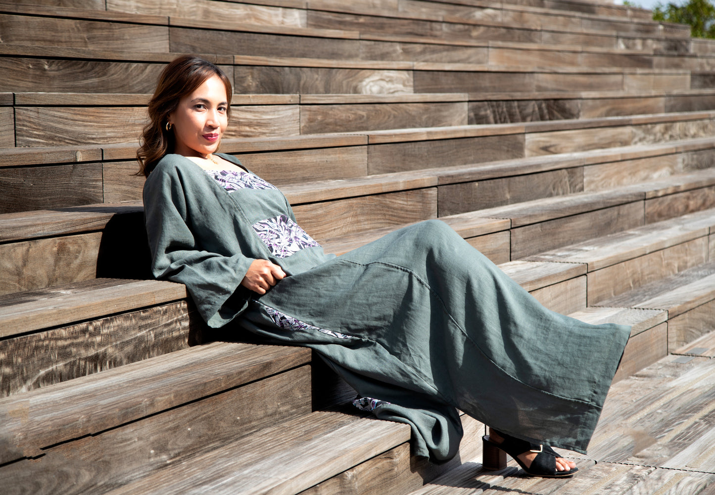 Robe longue et ample en tissu léger avec motifs en pagne africain