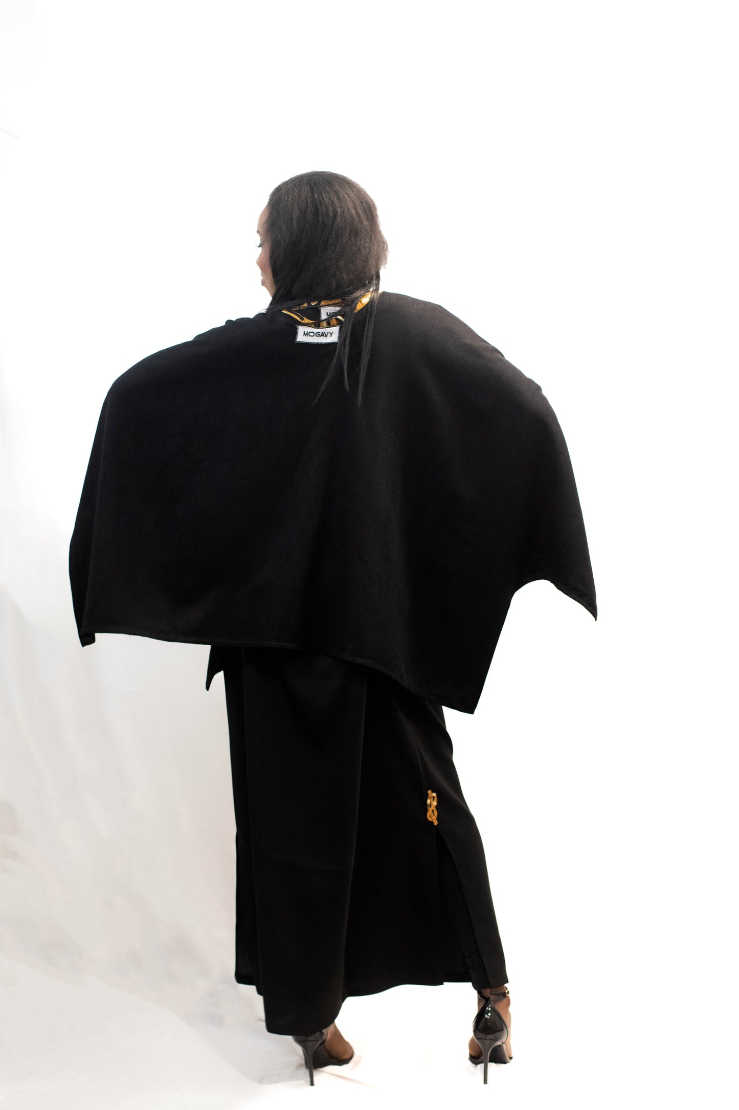 Ensemble 2 en 1 Longue robe sans manches en Crêpe et poncho en Cachemire