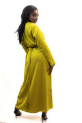 Robe caftan croisée verte avec touche de pagne africain