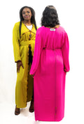 Robe caftan croisée verte avec touche de pagne africain