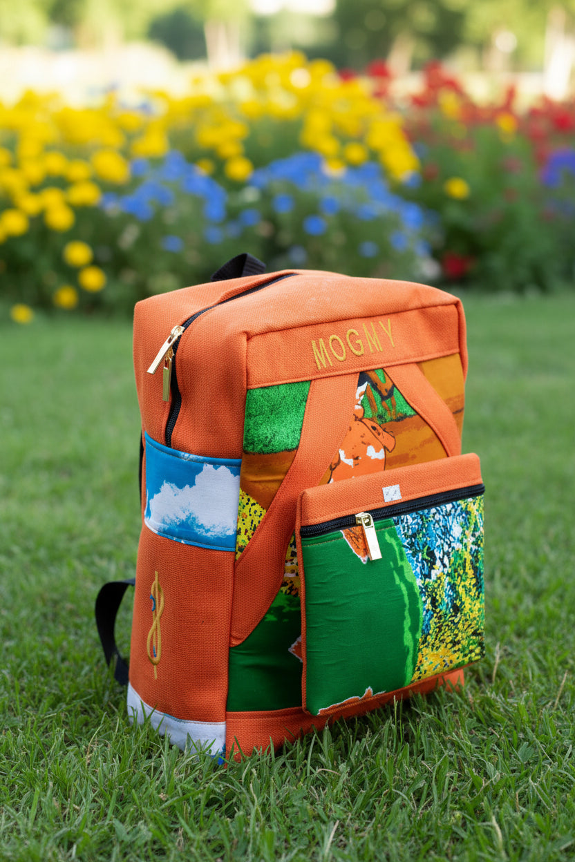 Sac à dos artisanal MOGAVY. Toile de jute orange et motifs paysages africains