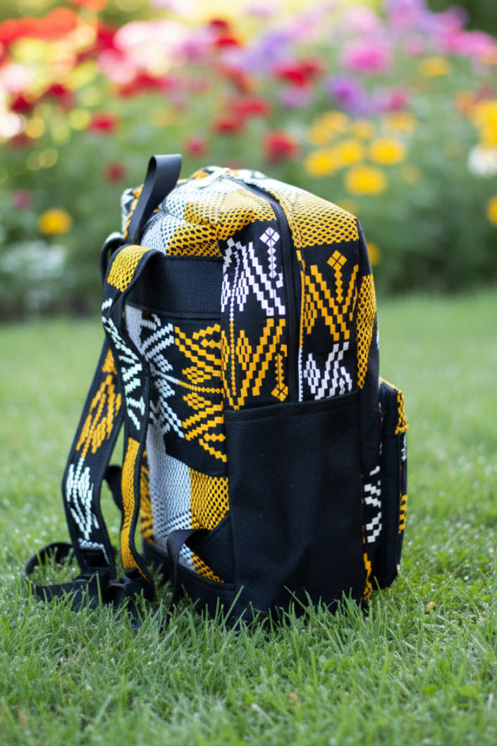 Sac à dos en tissu traditionnel, l'élégance artisanale au quotidien