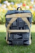 Sac à dos artisanal en toile de jute & pagne africain : L'Échappée Graphique