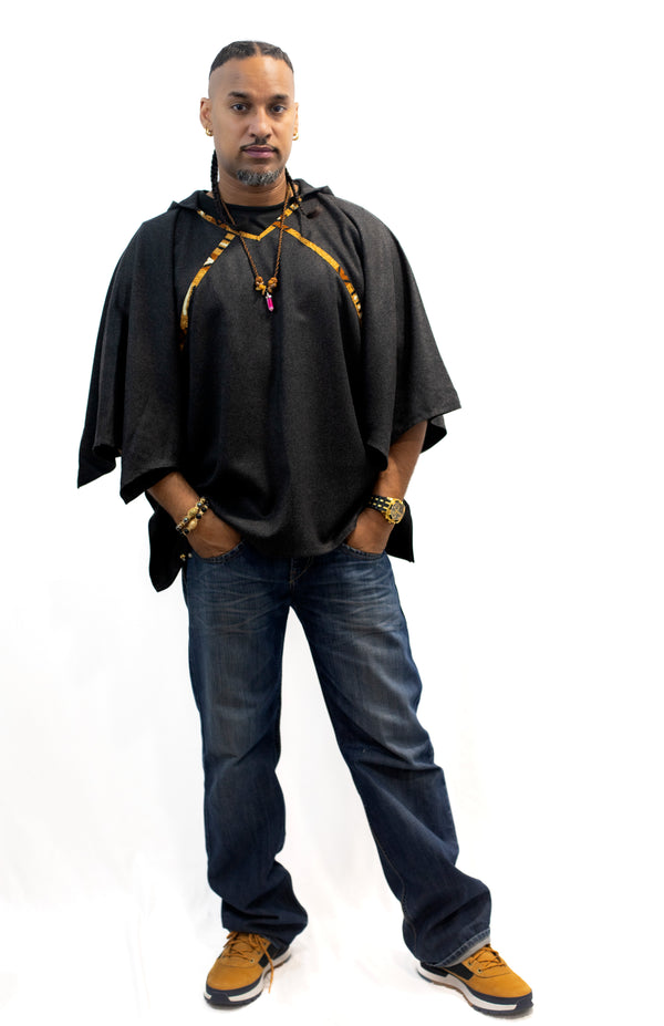 Poncho noir à Capuche en Cachemire avec touches  de Pagne Africain
