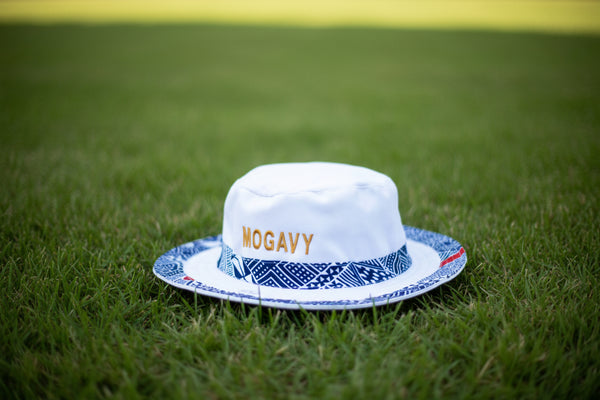 Chapeau "L'Amiral". Blanc éclatant & pagne africain