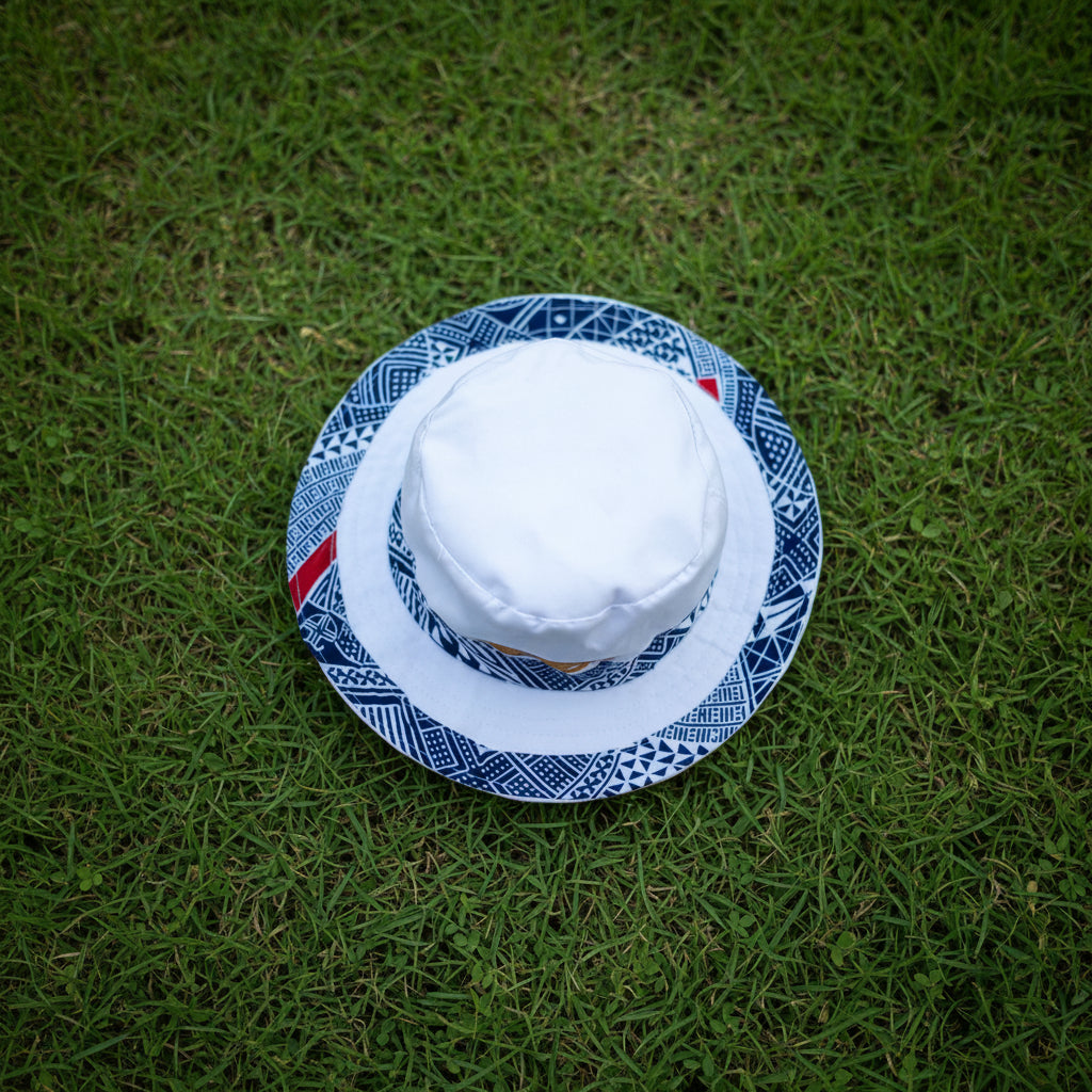 Chapeau "L'Amiral". Blanc éclatant & pagne africain
