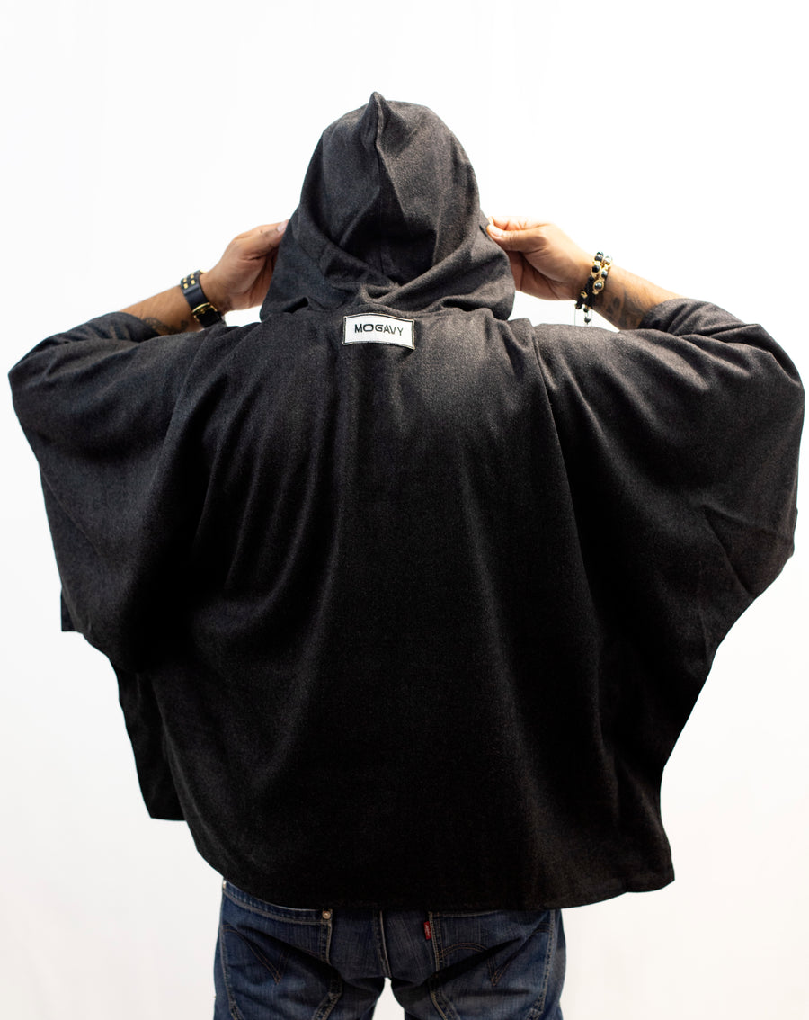Poncho noir à Capuche en Cachemire avec touches  de Pagne Africain