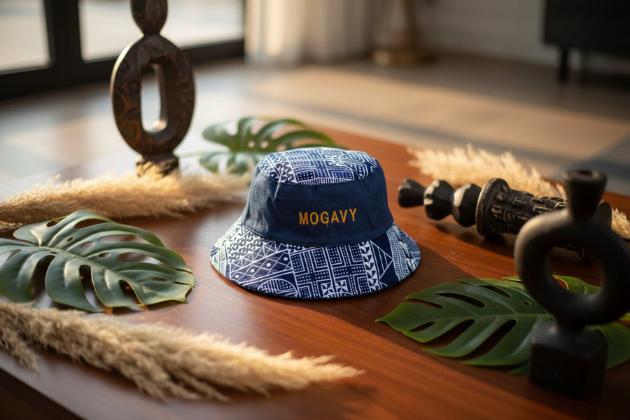Bob ajustable en denim & pagne camerounais bleu