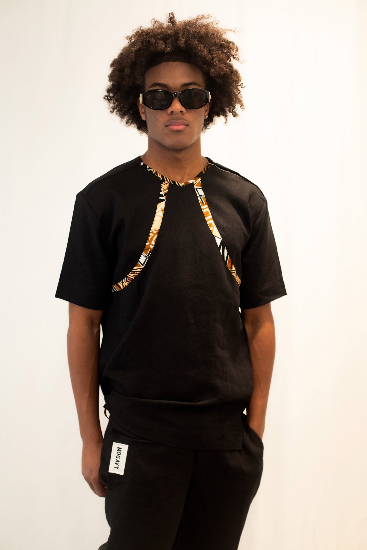 Ensemble en Lin noir avec détails en pagne  africain-Confection artisanale