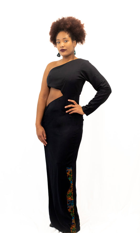 Robe Asymétrique – "Bold Elégance"